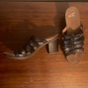 Dansko wedge black leather chunky heel sandals